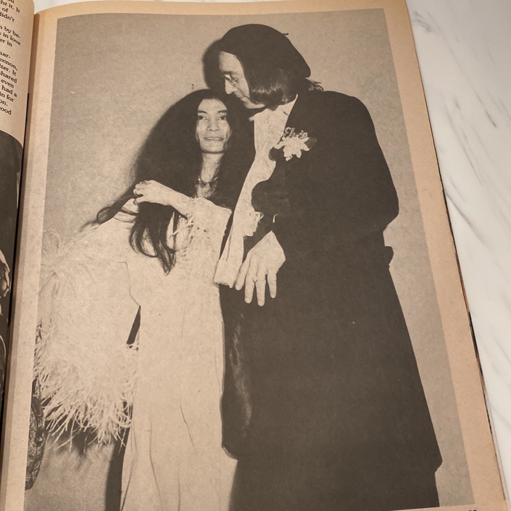Vintage 1980 John Lennon collectors edition magazine in like new condition - Picture 8 of 13